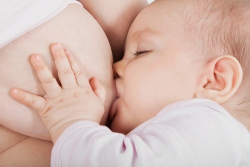 BreastFeeding vs Bottle Feeding