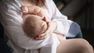 Breastfeeding While Pregnant
