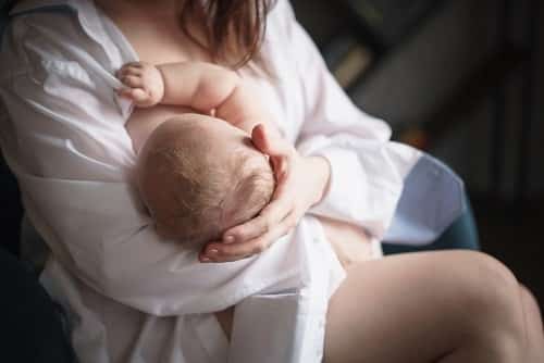 Breastfeeding While Pregnant